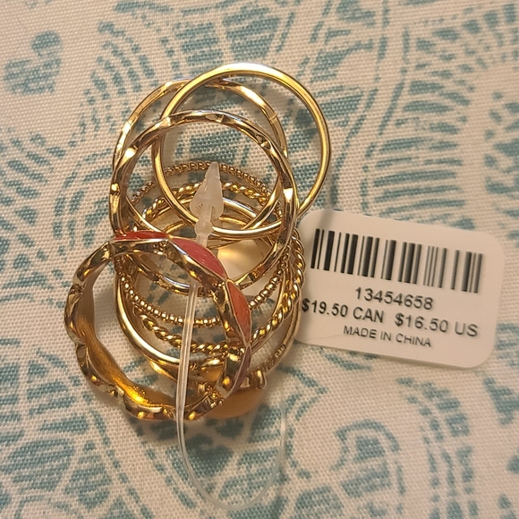 NWT GOLD-TONE & CORAL ENAMEL RING SET OF 8 - Picture 4 of 15